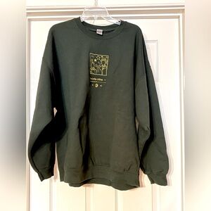 Shadow and Bones themed sweatshirt 2XL forest green